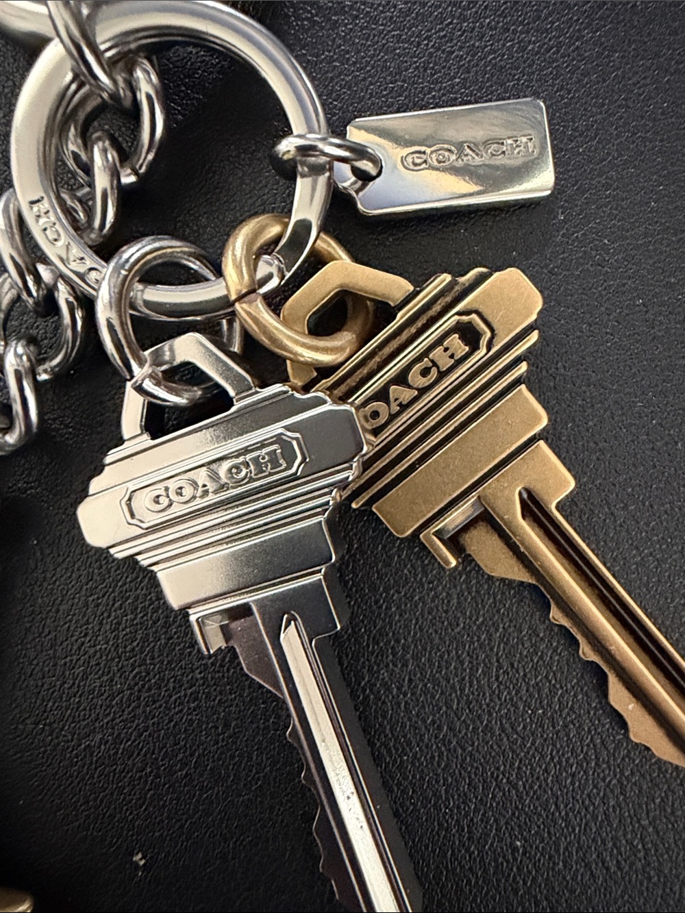 Coach Rogue 31 Loved Leather Silver Brass Keys Charm Cluster Keychain - Picture 2 of 12